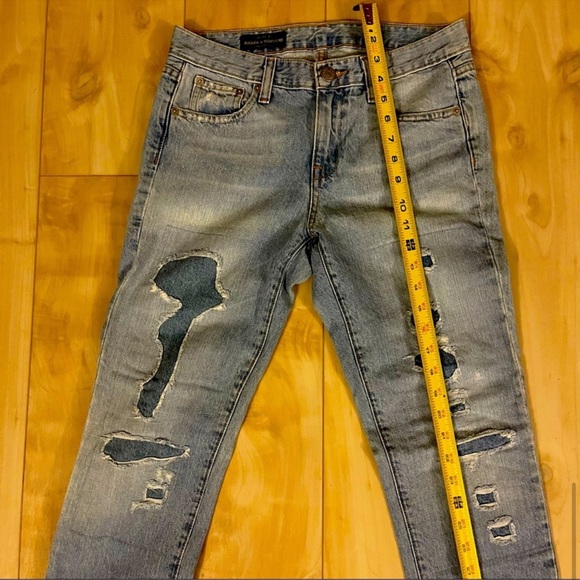 ⭐️J. Crew ⭐️RUN BIG👖Broken In Boyfriend Jeans👖Like NEW!! - Picture 4 of 13